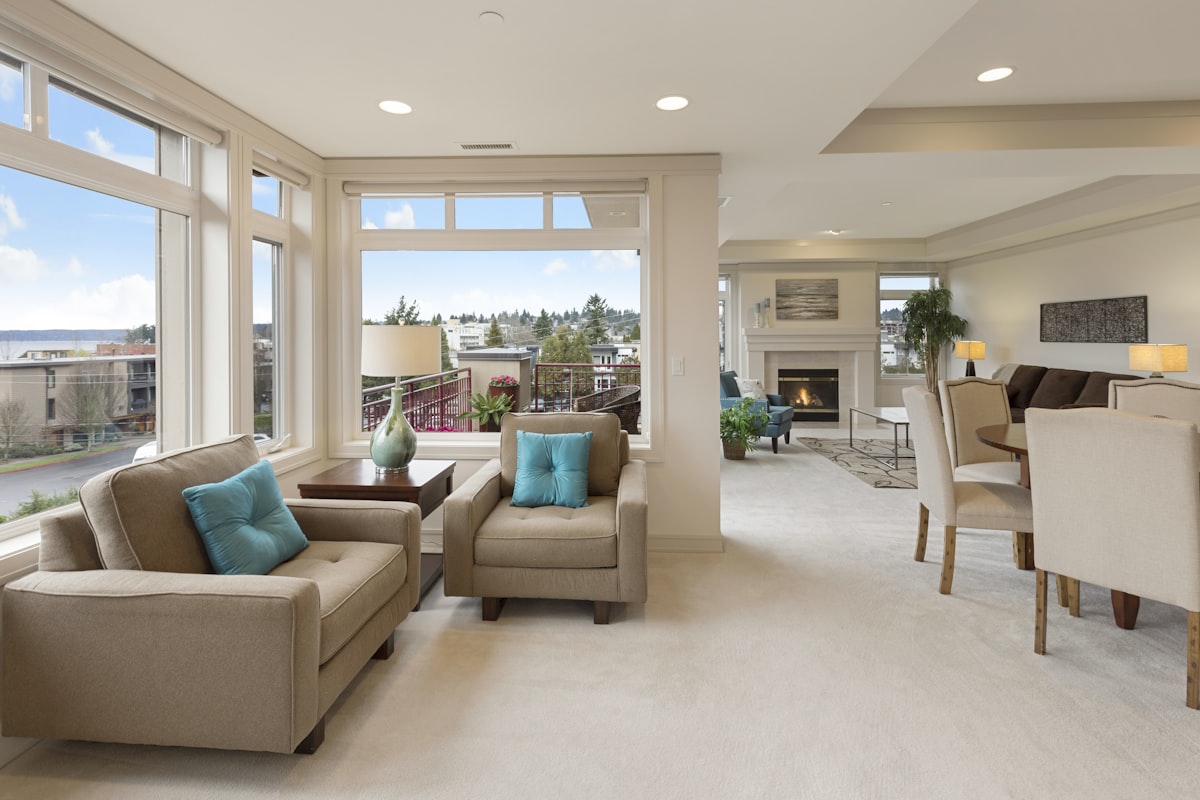 Bright Reno living room with spotless streak-free floor-to-ceiling windows